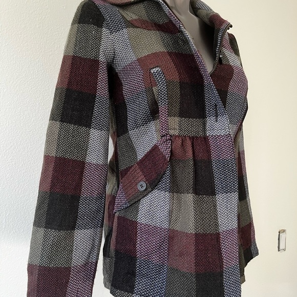 Volcom Women’s Junior Plaid to the Bone Peacoat Style Jacket Size‎ XS. # Cold - Picture 2 of 12